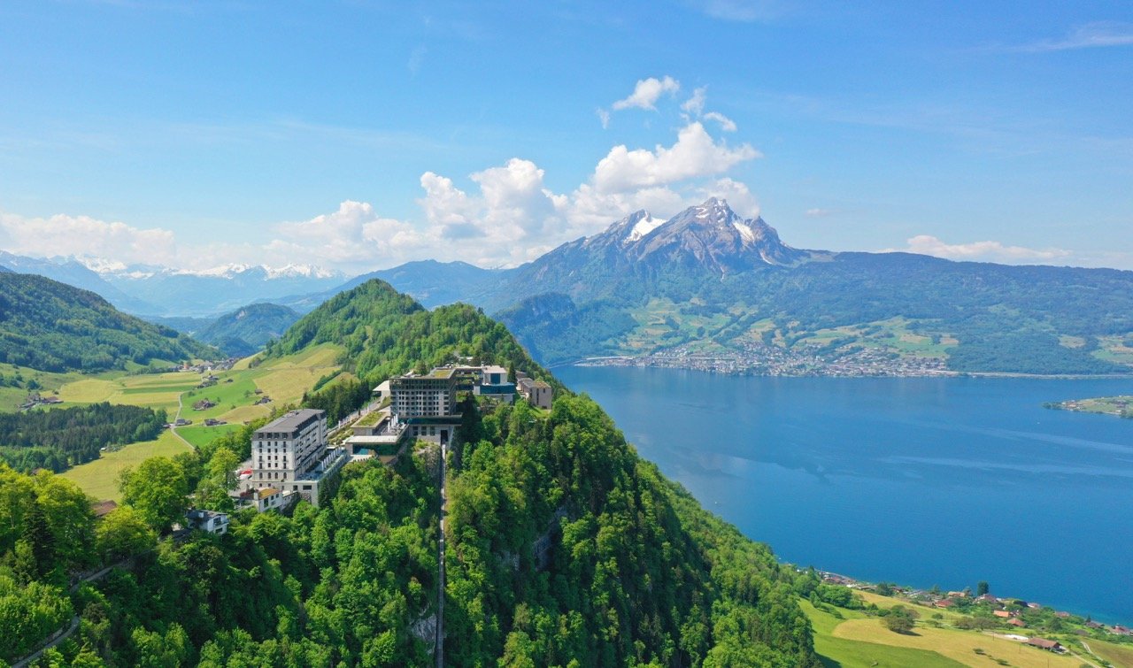 El complejo turístco de Bürgenstock donde se realiza la Conferencia sobre Ucrania