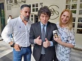 Abascal con Milei y su hermana