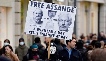 Free Assange