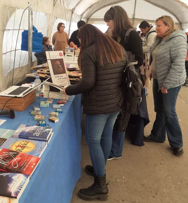 El libro Del otro lado de la mirilla fue presentado en la Feria del Libro de Coronda _ Foto Alfredo Vivono_El Periscopio