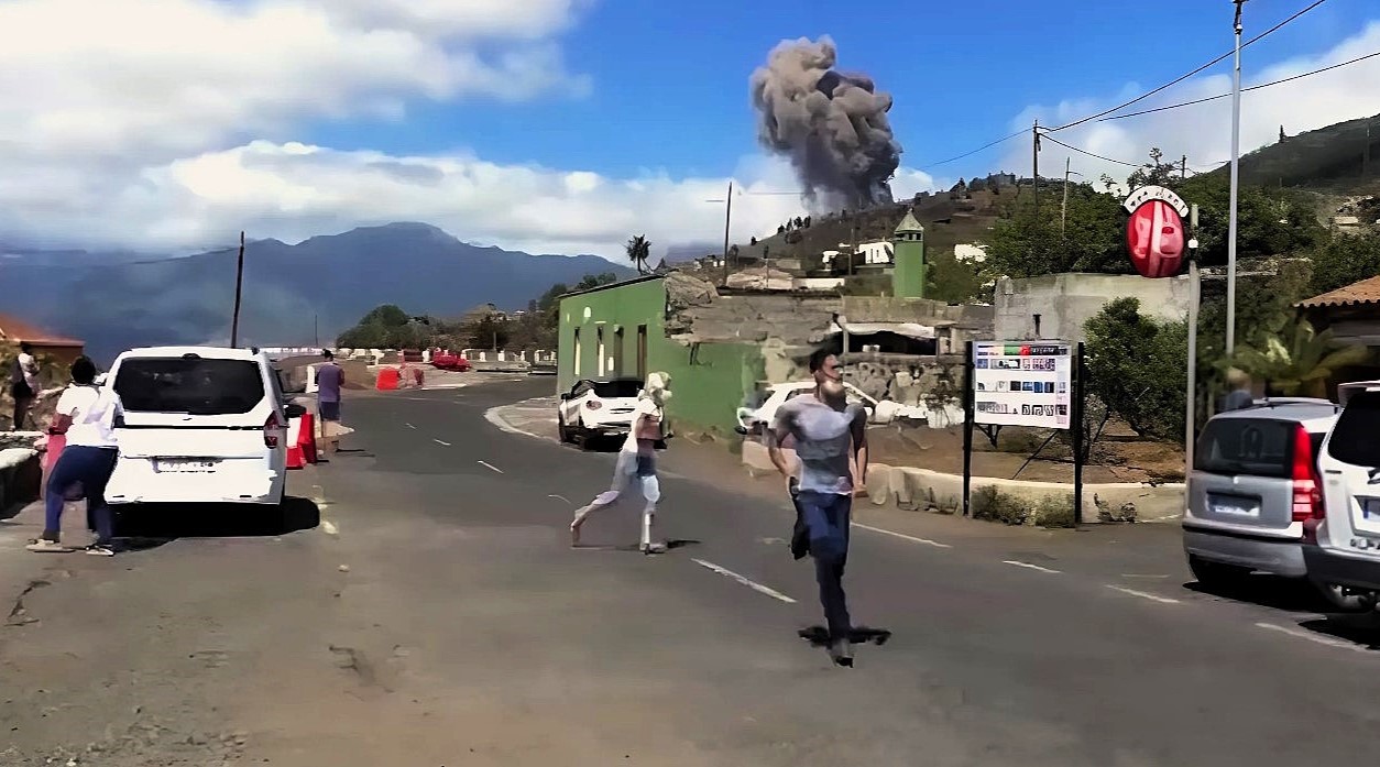 vecinos sorprendidos por la erupción