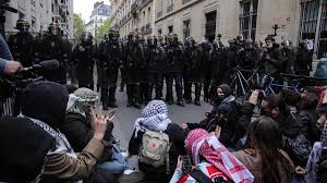 POLICÍA FRANCIA CONTRA MANIFESTANTES PRO PALESTINA