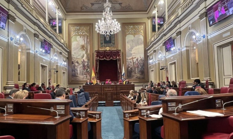 PARLAMENTO DE CANARIAS