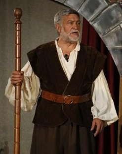 EL ALCALDE DE ZALAMEA EN UNA REPRESENTACIÓN POPULAR EN ZALAMEA DE LA SERENA