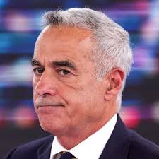 CALIN GEORGESCU, VÍCTIMA DE ROBO ELECTORAL