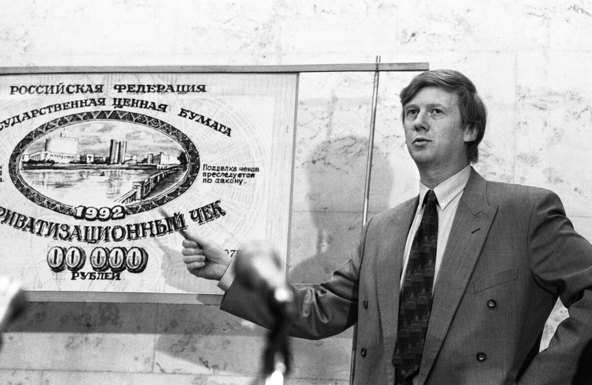 Anatoli Chubais, presidente del Comité de Propiedad Estatal de Rusia, hablando en una conferencia de prensa, en 1992.
Valentín Sóbolev / TASS