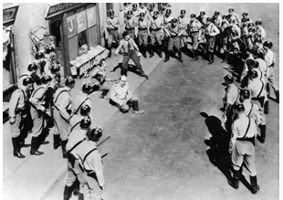 CHAPLIN EL GRAN DICTADOR