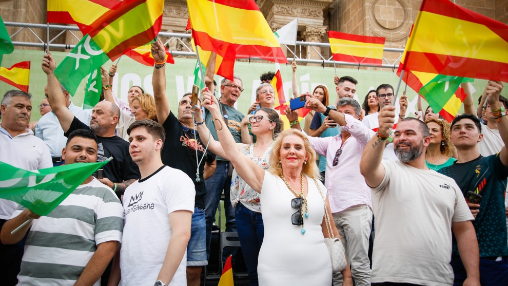Simpatizantes de Vox durante un acto de campaña el 6 de junio de 2024 en Almería Marian León   Europa Press