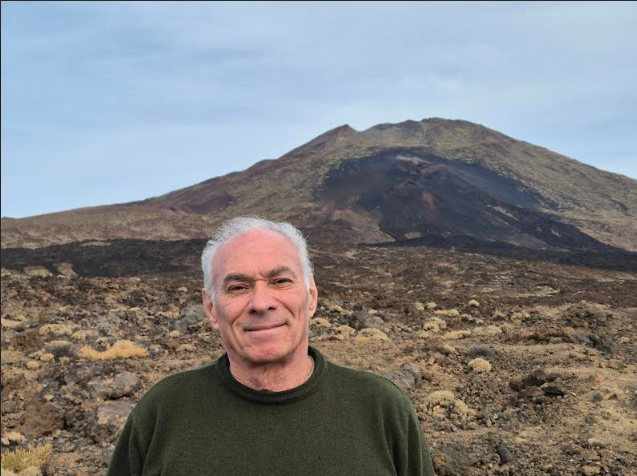 AUGUSTO ZAMORA R. En La casa de mi tía con autorización