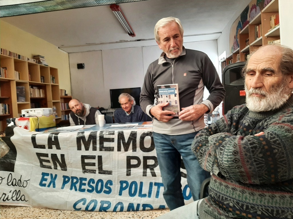 Mauro Rubichi, en primer plano durante la presentación de Grand Hotel Coronda en la ciudad de Volterra, Italia. Foto Sergio Ferrari