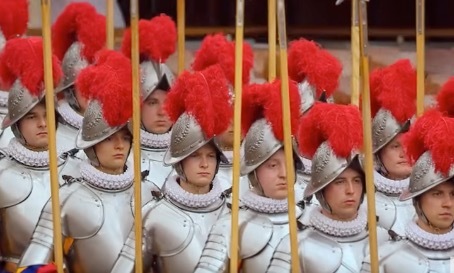 Guardia suiza y ejercito vaticano