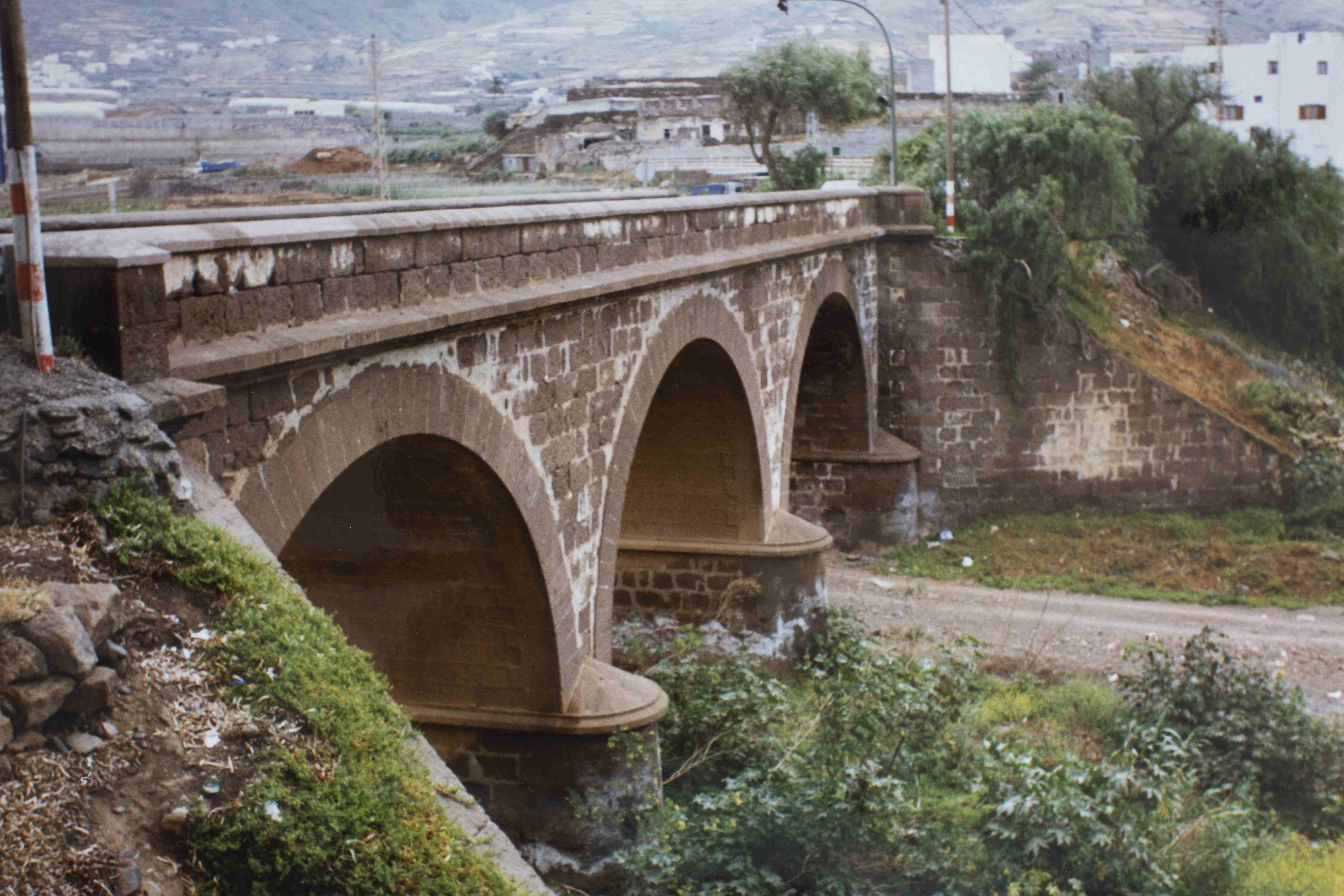PUENTE DE LOS TRES OJOS -FEDAC
