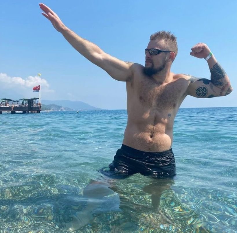 OLEG ROMANOV