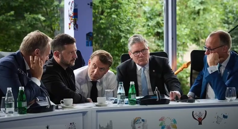 ZELENSKI CON TUSK, MACRON, STARMER Y MERZ