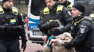 POLICÍA DE BERLÍN STERN