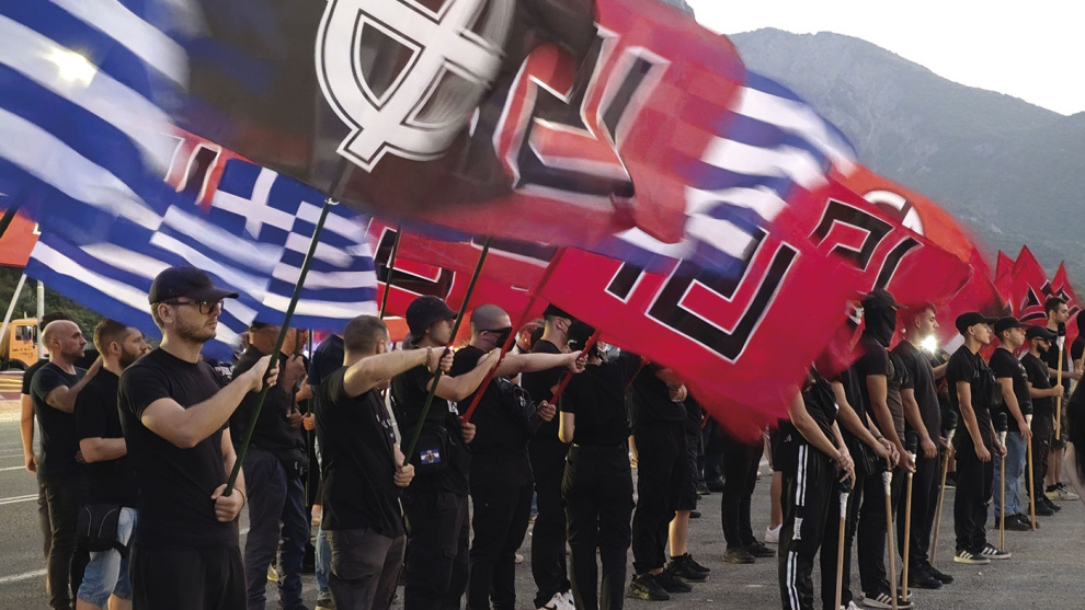 Jóvenes neonazis griegos reunidos con motivo del aniversario de la Batalla de las Termópilas en Grecia; septiembre de 2024.QUERALT CASTILLO CEREZUELA PÚBLICO