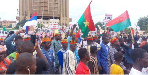 MANIFESTACIÓN DE APOYO A TRAORÉ EN UAGADUDÚ