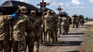 FUNERAL MILITAR UCRANIANO elconfidencial.com