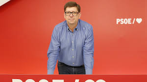FRANCISCO SALAZAR