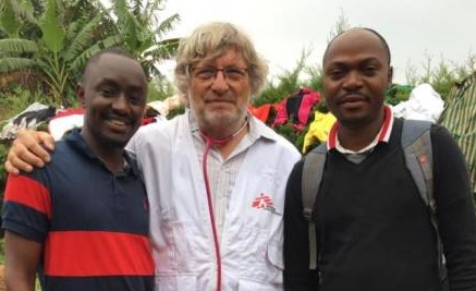 Bernard Borel con dos colaboradores locales en el Congo, marzo 2020 - alainet