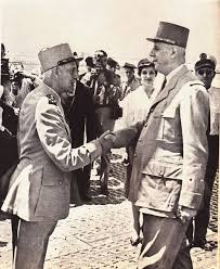 SALAN SALUDA A DE GAULLE