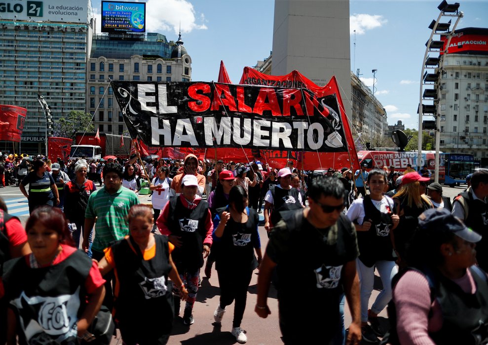 Manifestación contra las políticas de Milei en el centro de Buenos Aires alandar.org