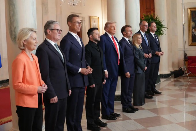 TRUMP Y LOS DEMÁS