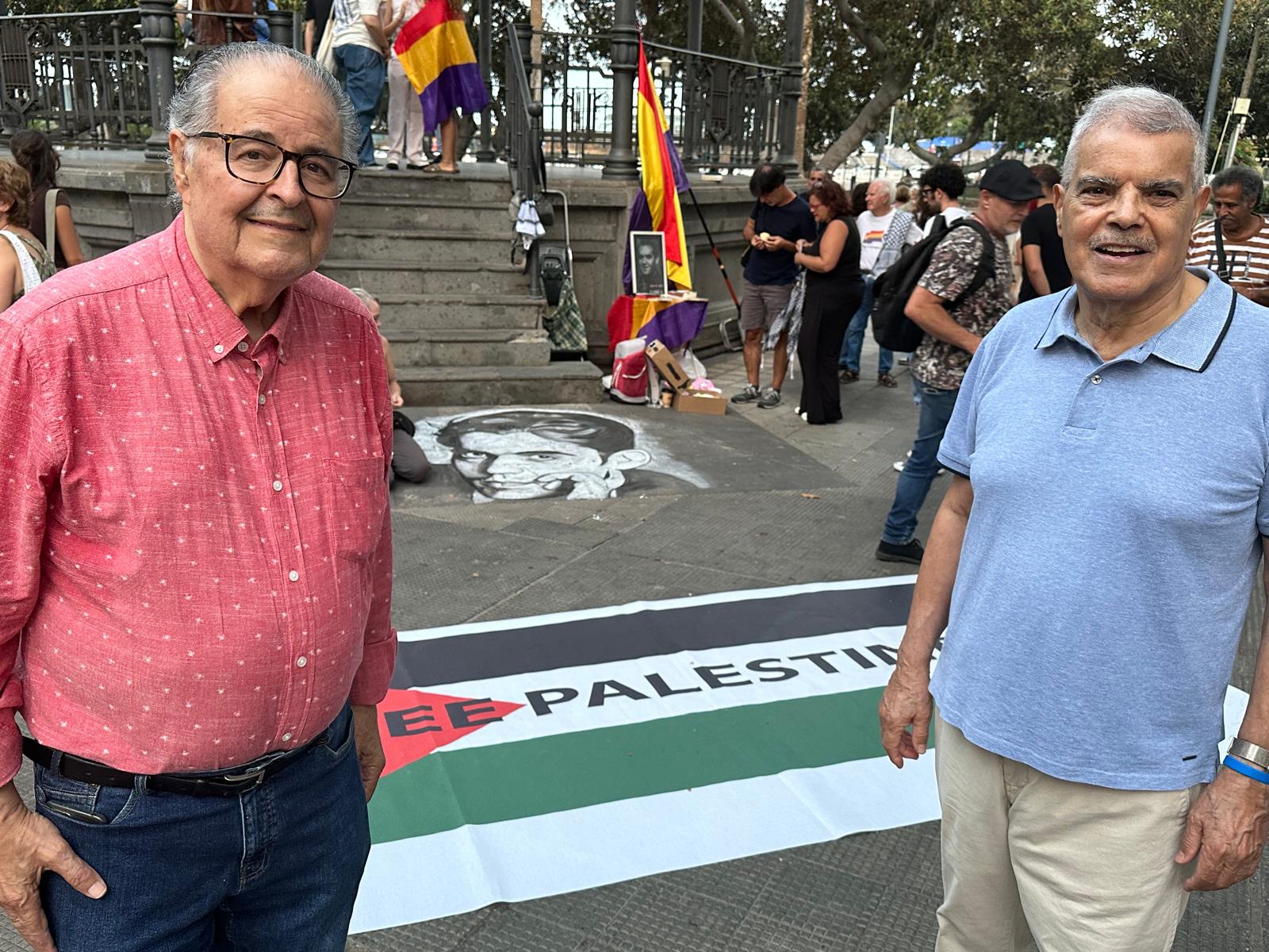 LOS VETERANOS SOCIALISTAS ERASMO QUINTANA Y ANTONIO AGUADO NO FALTARON AL RECUERDO DEL POETA ASESINADO