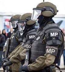 POLICIA MILITAR ALEMANA