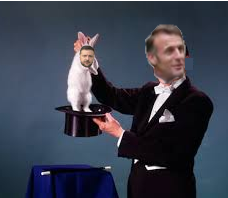 MACRON EN OTRO MOMENTO DE SU ACTUACIÓN