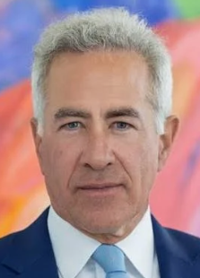 SYLVAN ADAMS, PROPIETARIO DEL EQUIPO CLIQUISTA DE ISRAEL