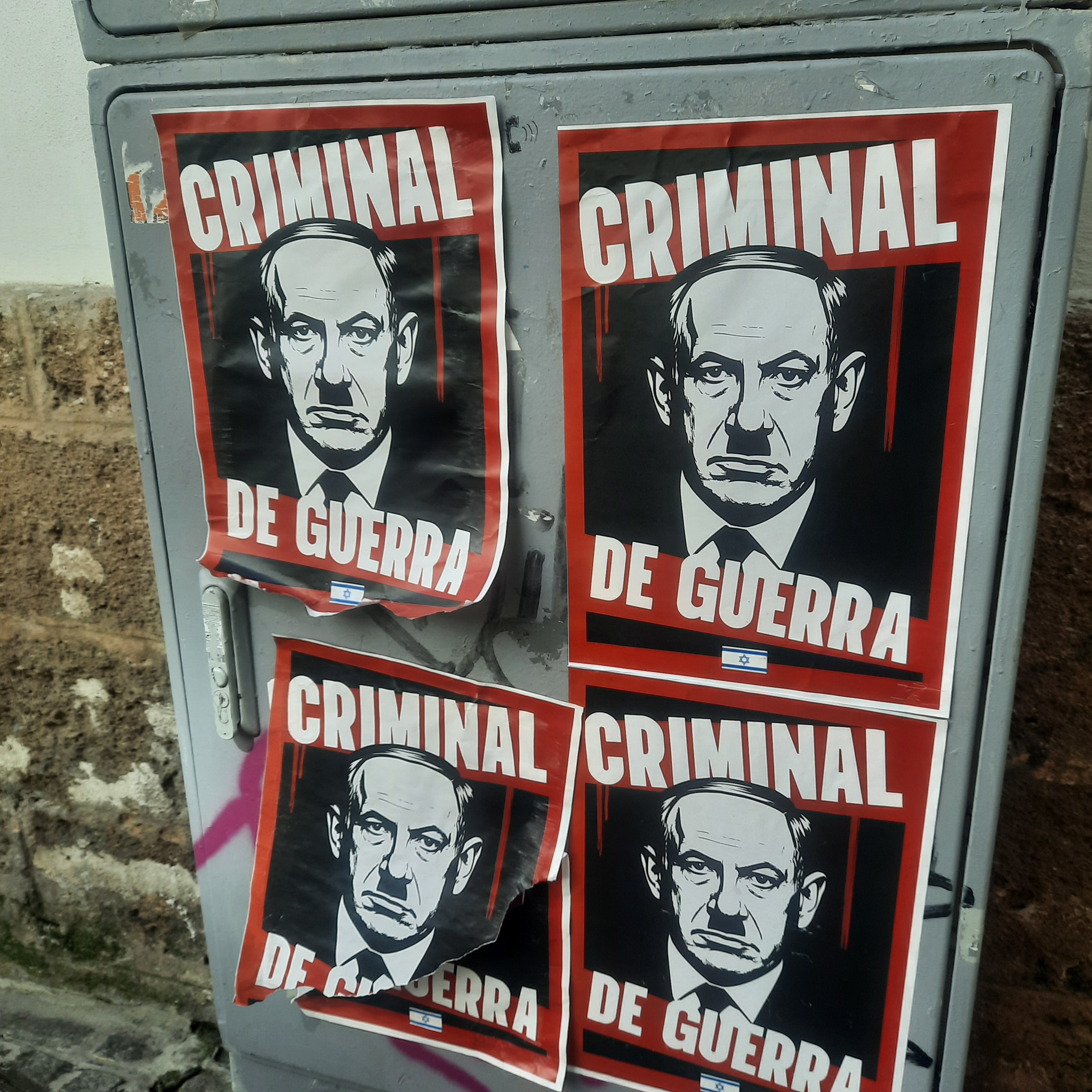 NETANYAHU, CARTELES EN CÁDIZ, SEPTIEMBRE 2025, FOTO JOAQUÍN RÁBAGO