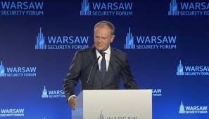 TUSK EN EL FORO DE SEGURIDAD DE VARSOVIA