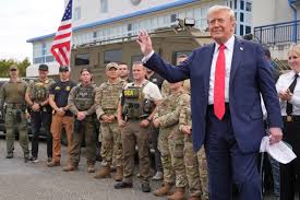 TRUMP CON POLICÍAS TELEMUNDO