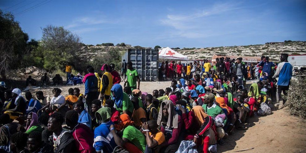Inmigrantes africanos  en la isla italiana de Lampedusa. Foto Amnesty Internacional