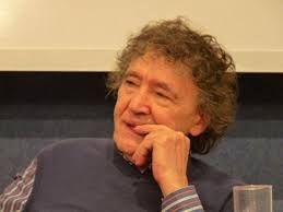 LEÓN ROZITCHNER
