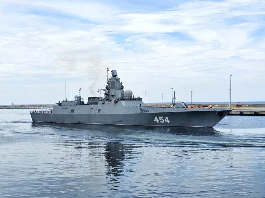 Fragata Almirante Gorshkov arribando al puerto de La Guaira Embajada de Federación de Rusia en Venezuela