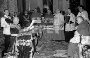 Franco recibe Orden Suprema de Cristo