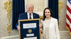 CORINA INTENTA COMPRAR A TRUMP CON EL NOBEL