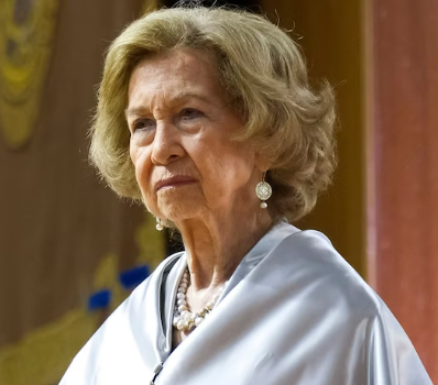 SOFÍA, DOCTORA ¿HONORIS CAUSA?