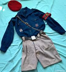 UNIFORME DE LA OJE, CON SU FALANGISTA CAMISA AZUL