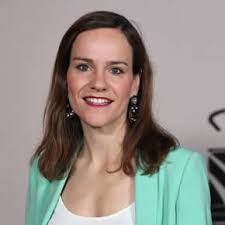 ISABEL PÉREZ MOÑINO